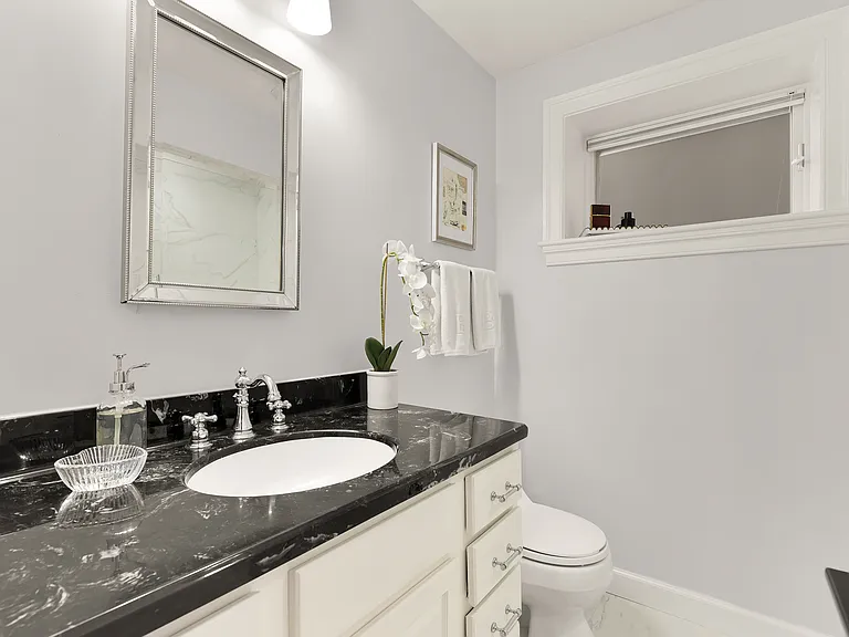 1354 Kenyon St NW — Photo 16