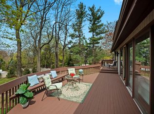9 Drummond Ter, Livingston, NJ 07039