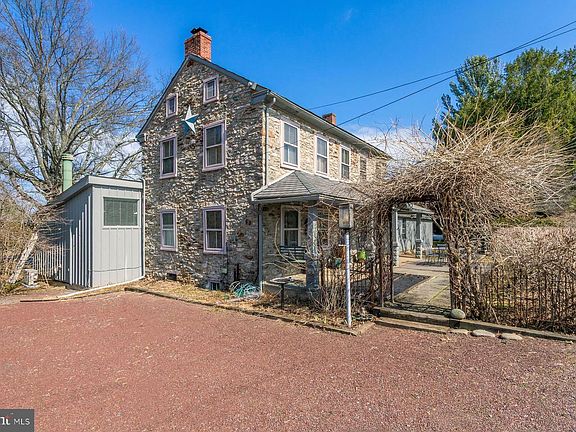 3rd image of 157 Kintner Rd