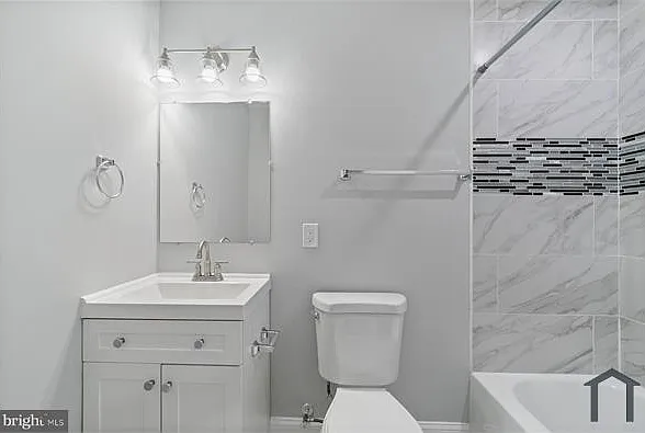 5300 Maple Ave — Photo 6