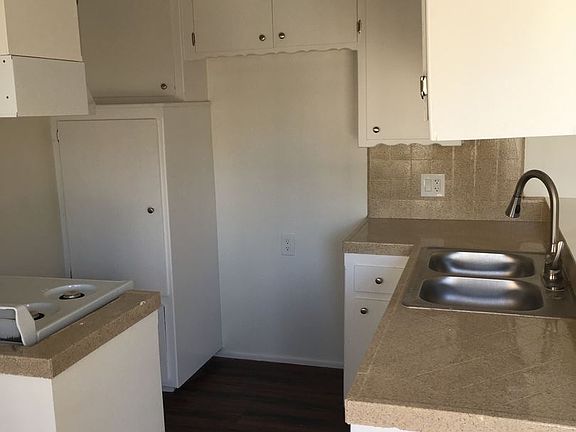 3rd image of 2510 S Anchovy Ave APT 2