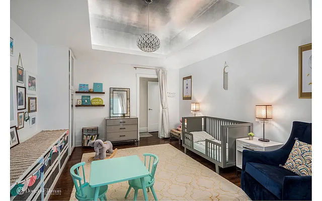 Sold by Douglas Elliman | media 7