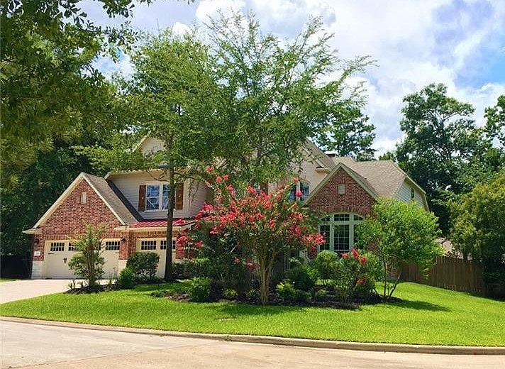 1st image of 23 Marquise Oaks Pl