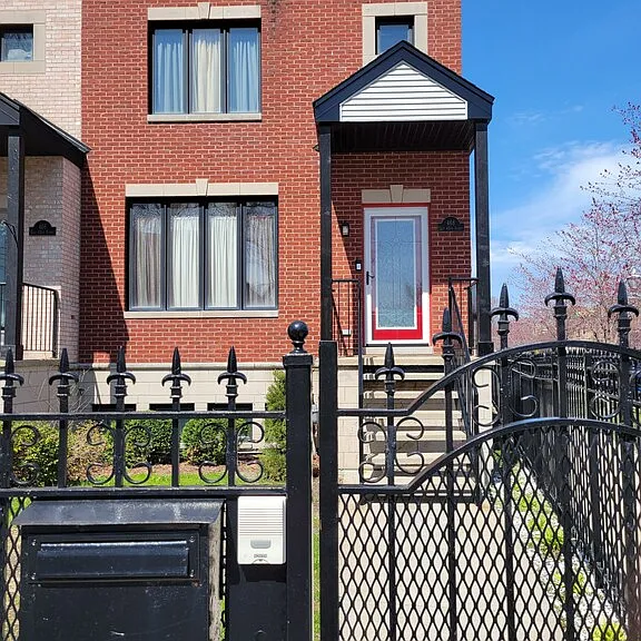Exterior. Gate Doorbell.