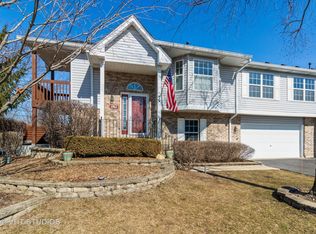 13963 Cambridge Cir, Plainfield, IL 60544