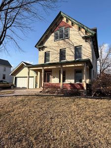 303 W Main St, Waukon, IA, 52172