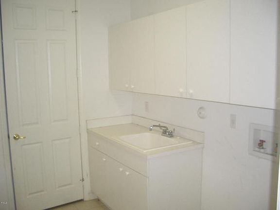 5th image of 2900 SW Chatham Ln