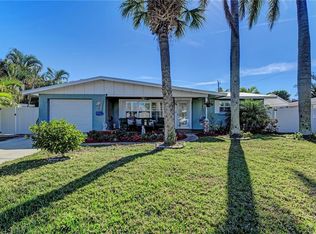 205 56th St, Holmes Beach, FL 34217