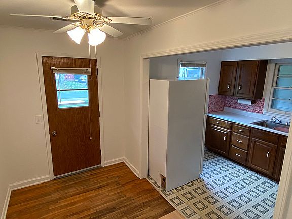 5th image of 6617 Ronald Pl N