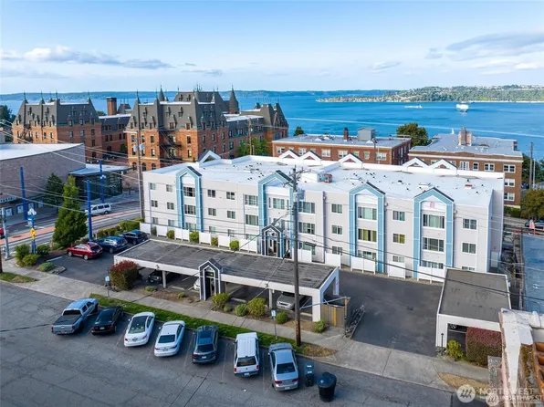 25 N Broadway Street #301, Tacoma, WA 98403