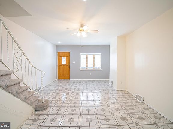 5th image of 2126 S Dorrance St