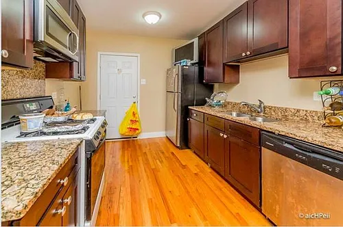 1120 W 76th St #1E Photo 1