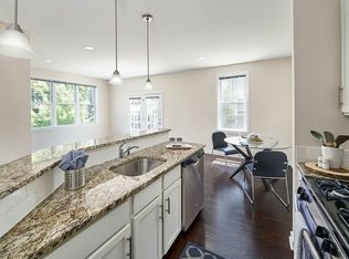 11 E Athens Ave UNIT 404, Ardmore, PA 19003