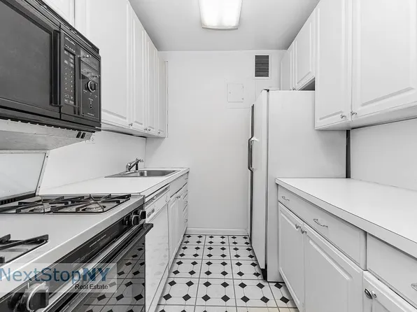 400 E 56th St APT 35M, New York, NY 10022