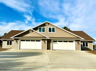 535 N 9th Ct, Sturgeon Bay, WI 54235