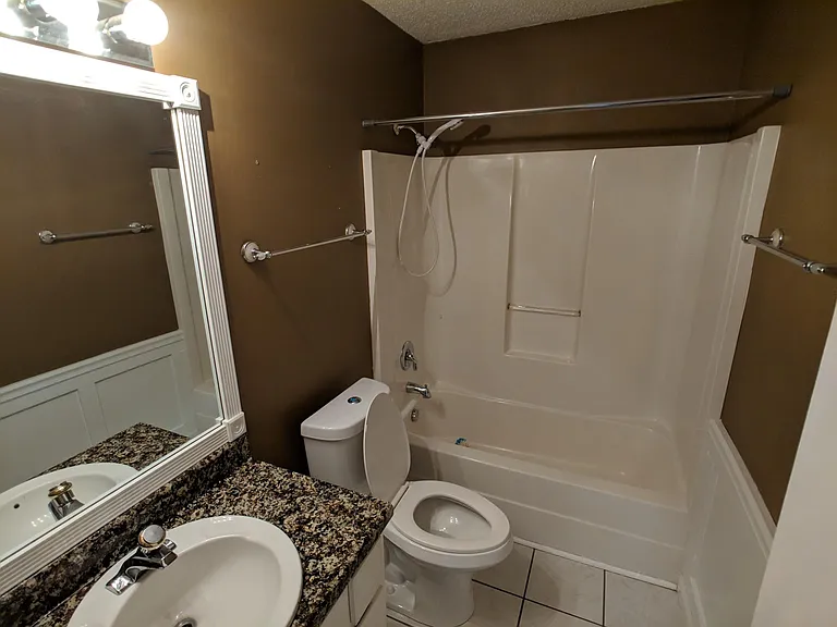 101 Vistawood Ct — Photo 6