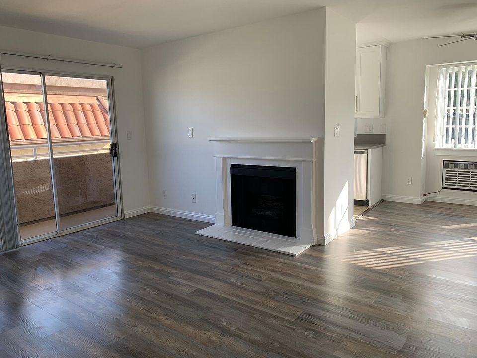 1st image of 3724 S Bentley Ave APT 201