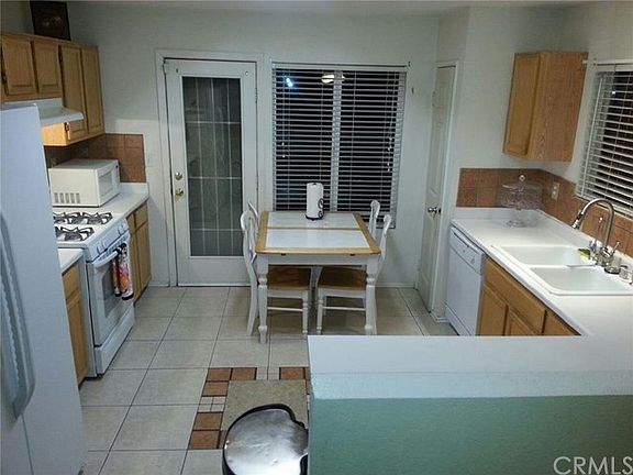 2nd image of 15413 Kearney Dr