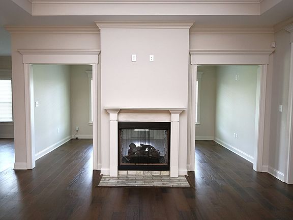 4th image of 4704 Crescent Ct