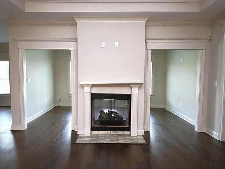 4704 Crescent Ct — Photo 4