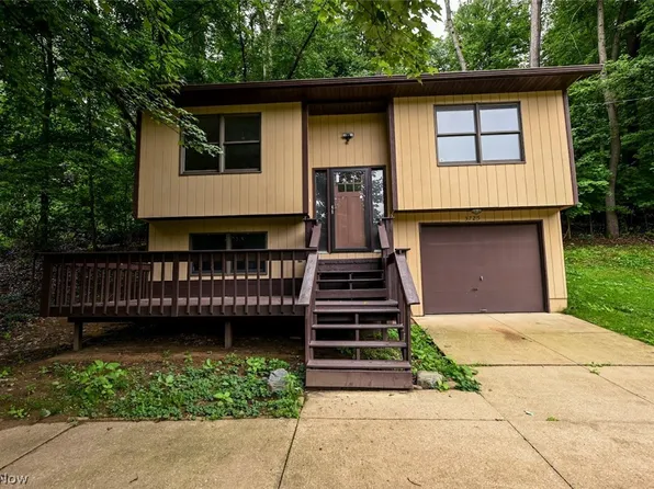 3725 Rome Ave, Akron, OH 44319