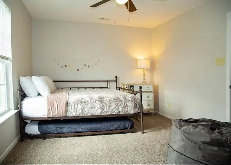 452 Plainville Dr — Photo 23