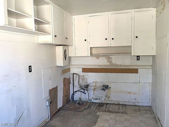 5th image of 3641 Kell Ln