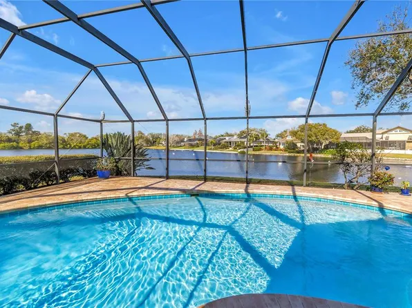 771 Suwannee Ct NE, Saint Petersburg, FL 33702