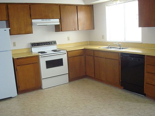 1st image of 7406 47th Ave NE APT H5