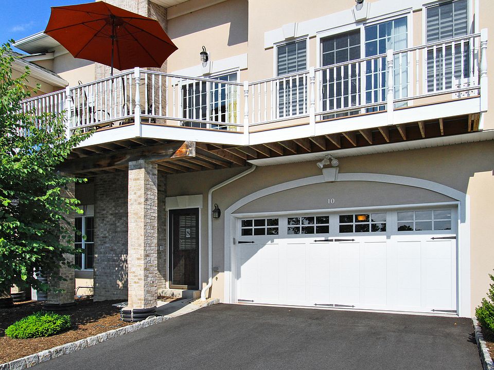 1st image of 10 W Ryan Mansion Dr