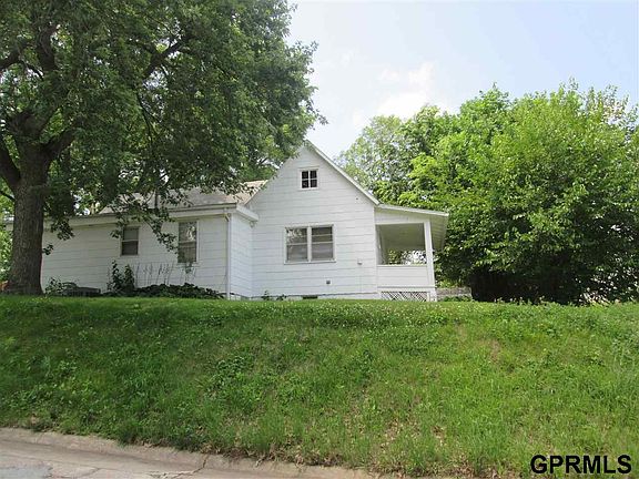 3rd image of 1503 2nd Ave