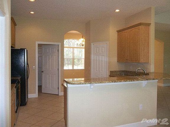 4th image of 45 Red Mill Dr