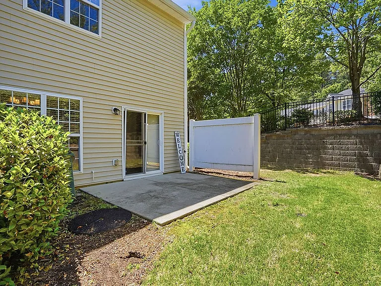 101 Fanwood Ct — Photo 29