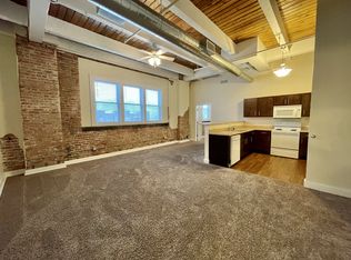 1320 5th Ave #10630893, Moline, IL 61265