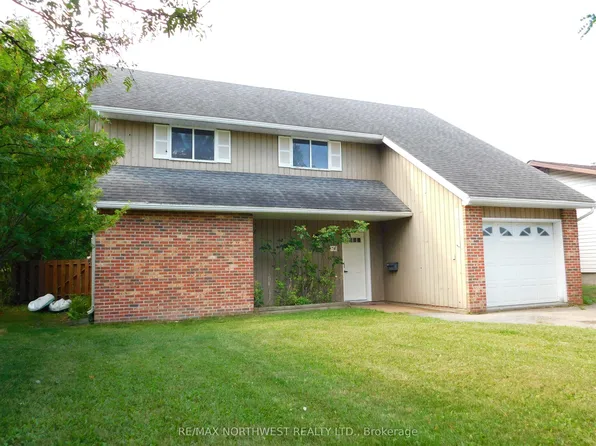 70 Wood St, Dryden, ON P8N 1T2