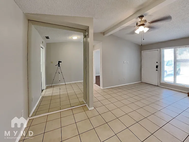 6193 34th St — Photo 6