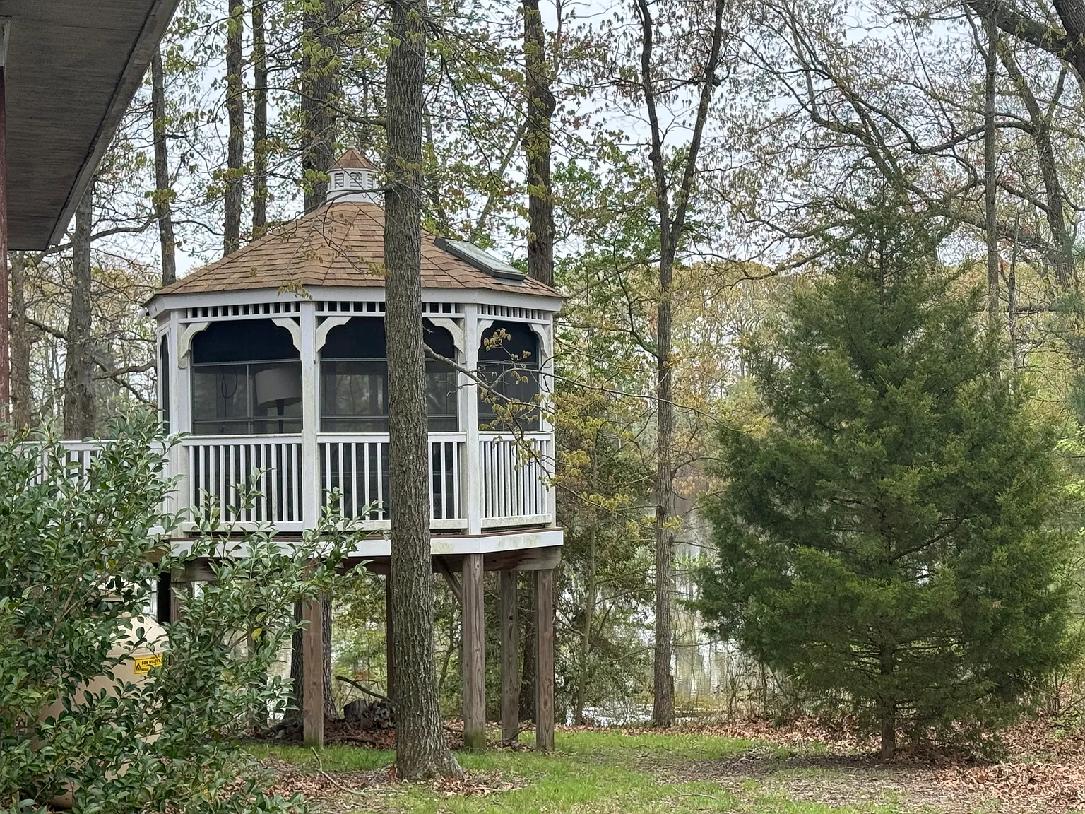 115 Bangor Ln — Photo 2