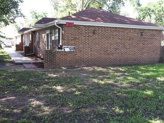 Front view/mailboxes