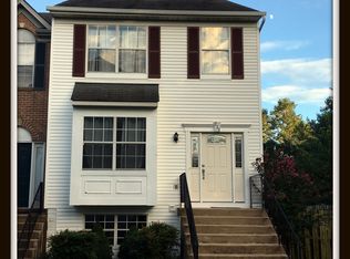 211 Barrows Ct, Fredericksburg, VA 22406