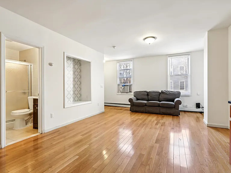 66 Chestnut Ave #1 — Photo 7