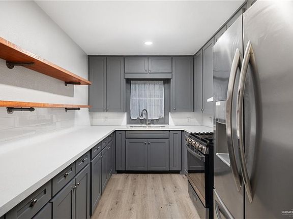 5th image of 609 E Gore Ave