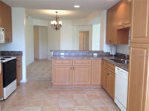 4th image of 255 W End Dr #2