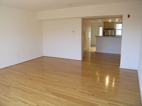 2nd image of 1726 Aliceanna St APT 302