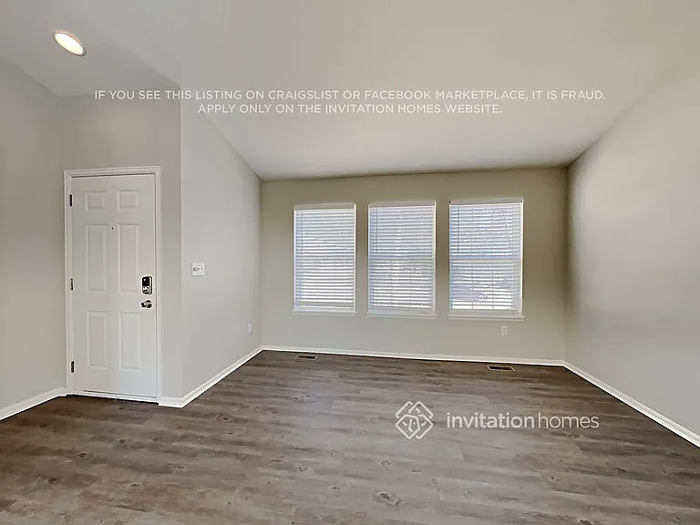 2970 Harrisburg Way — Photo 5