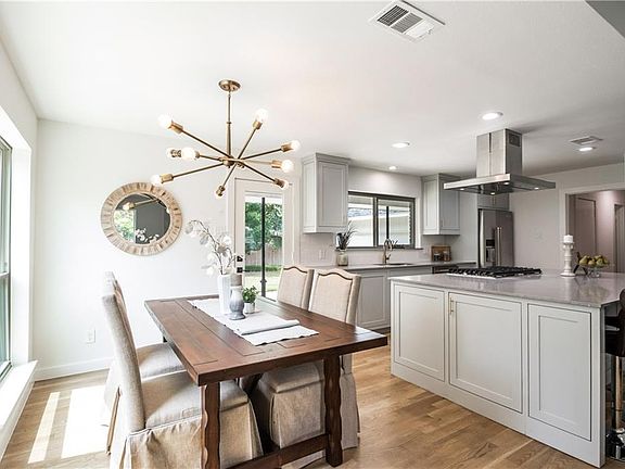 5th image of 11156 Carissa Dr