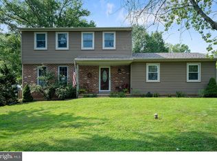 104 Royal Ave, North Wales, PA 19454