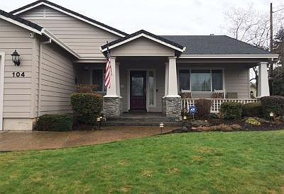 3rd image of 104 Glenwood Dr