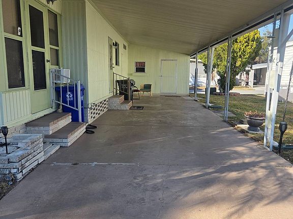 3rd image of 33 Mas Verde Blvd