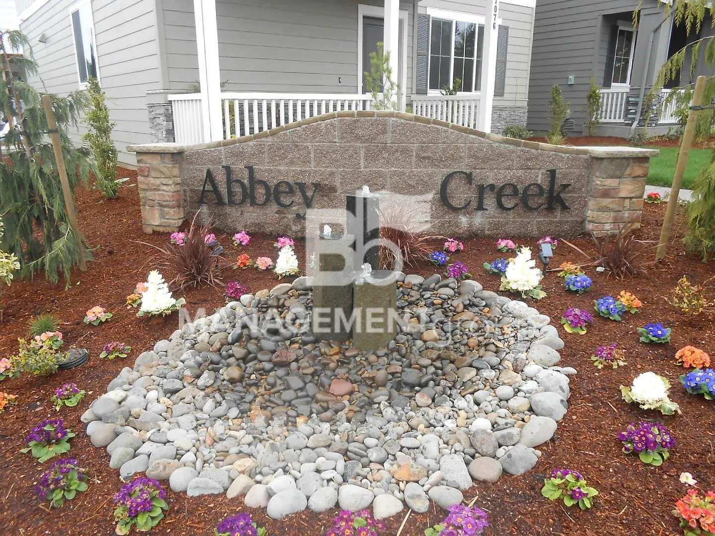 Newer NW Portland/Bethany Home Located In Abby Creek! — Photo 2