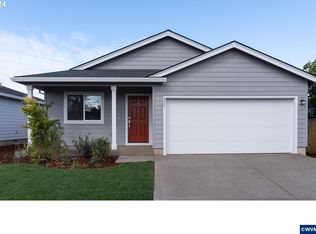699 Minnesota St, Lebanon, OR 97355